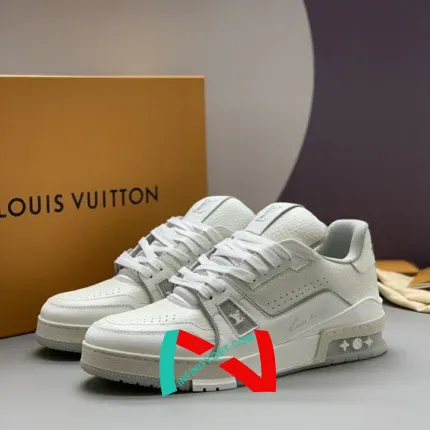 LOUIS VUITTON TRAINER SNEAKERS