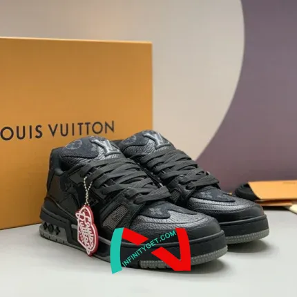 LOUIS VUITTON TRAINER SNEAKERS