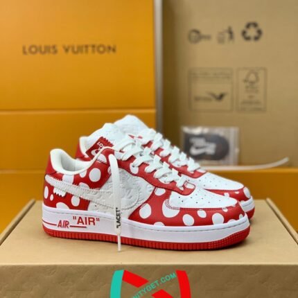 LOUIS VUITTON × NIKE AIR FORCE 1 Sneaker