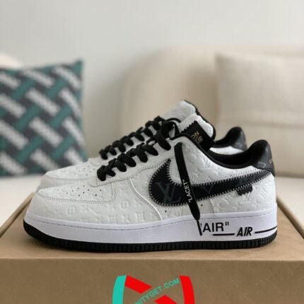 LOUIS VUITTON × NIKE AIR FORCE 1 SNEAKER