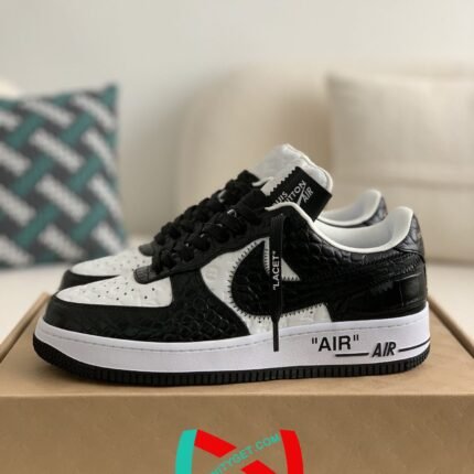 LOUIS VUITTON × NIKE AIR FORCE 1 SNEAKER