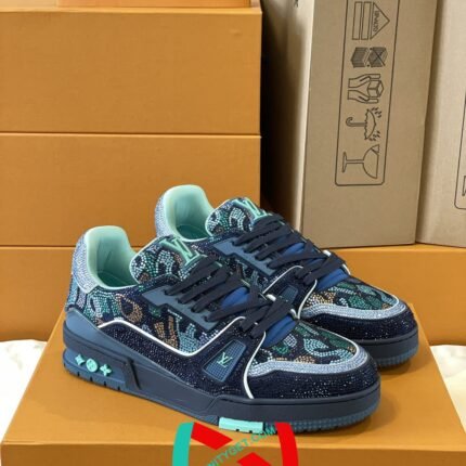 LOUIS VUITTON TRAINER Sneakers