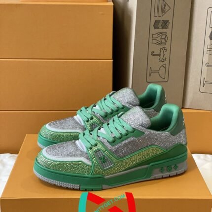 LOUIS VUITTON TRAINER Sneakers
